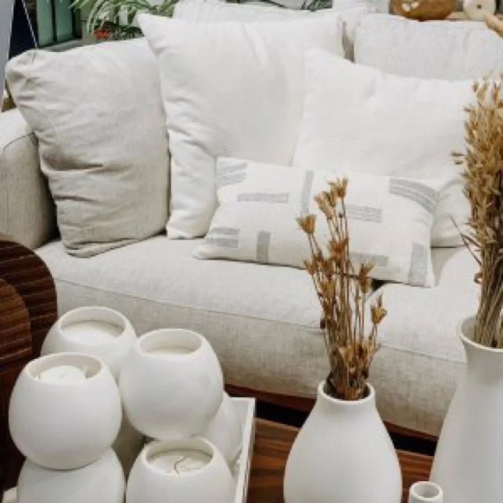 ONE OFF WHITE West Elm Pure Ceramic Two-Wick Candle